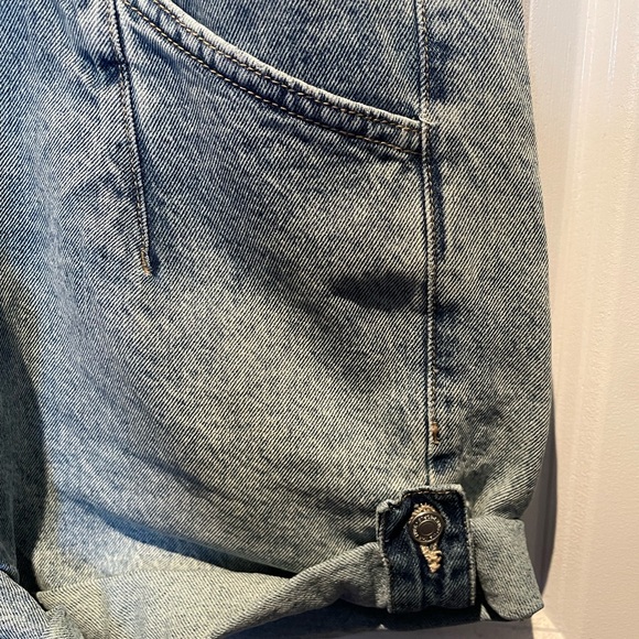 Free People Light Blue Denim cuffed shortall NWT - Picture 6 of 7